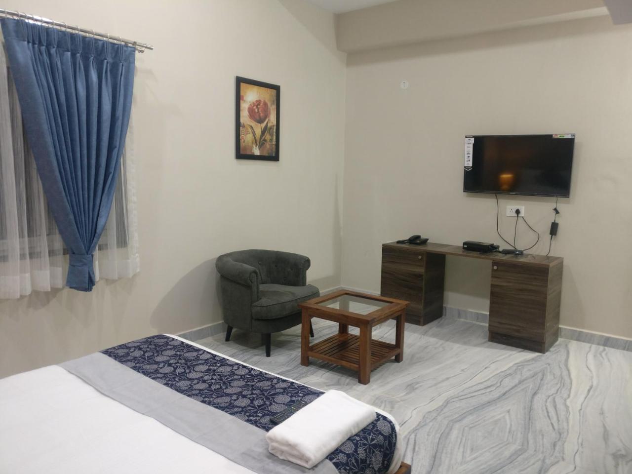 Misty Lake Guest House 하이데라바드 외부 사진