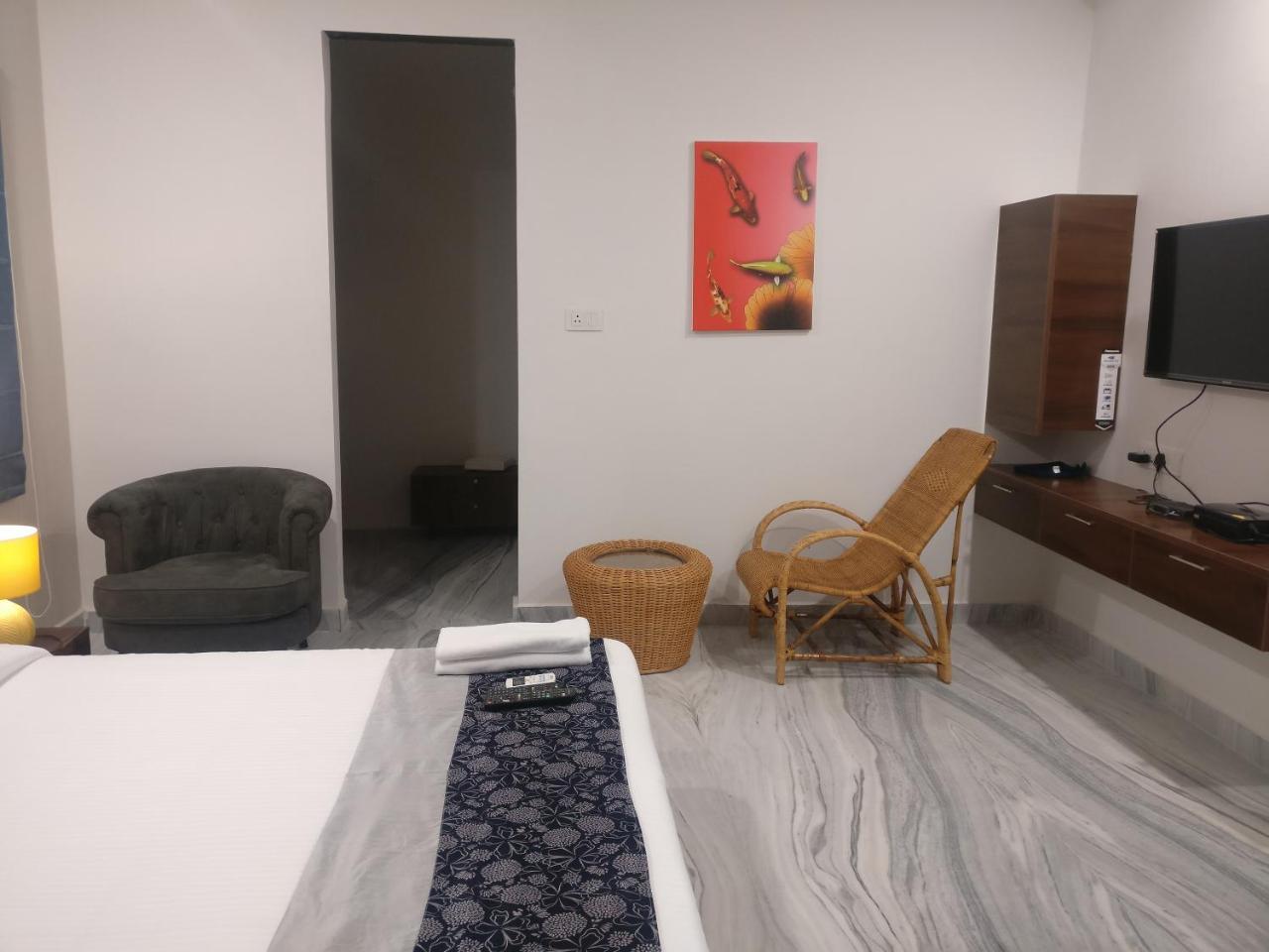 Misty Lake Guest House 하이데라바드 외부 사진