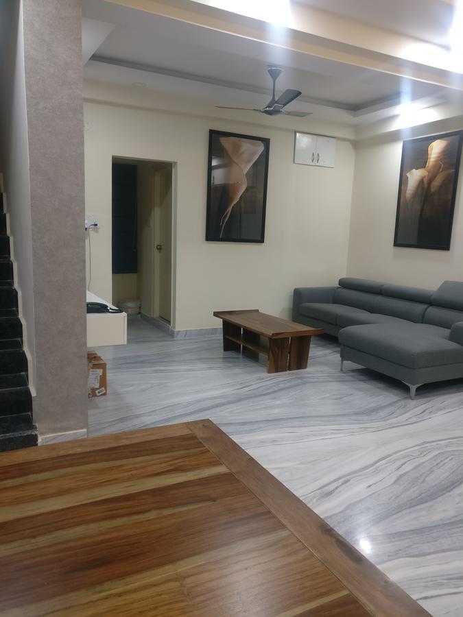 Misty Lake Guest House 하이데라바드 외부 사진